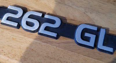 262GL  Emblem Car Metal - Image 1 of 3
