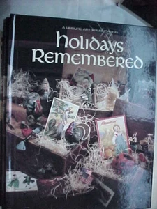 Leisure Arts CROSS STITCH HOLIDAYS REMEMBERED 54 CUTE CHARTS 96 PAGES 1993 - Picture 1 of 2