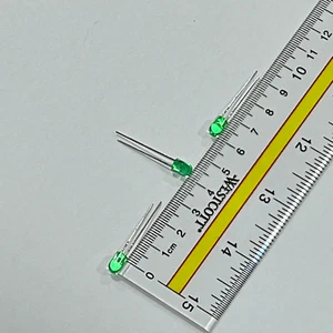 LED verdes de 5 mm - 3 V, orificio pasante, en forma de cúpula con separadores de plomo, 50 o 100 piezas - Imagen 1 de 7