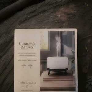 Diffusore ad ultrasuoni Soglia - 8 ore di lunghezza 2 nebbie e 3 impostazioni di luce - Nuovo🔥🔥 - Foto 1 di 2