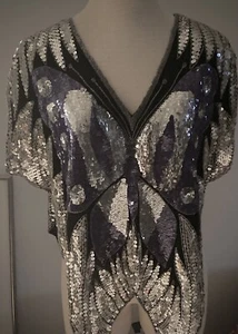 AUS INDIEN 100 % schwarz Seide Pailletten Schmetterlingsmuster hinten/vorne/Kaftan V-Ausschnitt - Bild 1 von 24