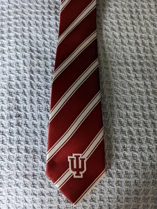 INDIANA UNIVERSITY HOOSIERS Men's Necktie College Logo Stripe NEW WITH TAGS - Picture 1 of 7