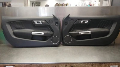 Ford Mustang EcoBoost 2015-2023 OEM paneles interiores de puerta izquierda y derecha Foto 1 de 4