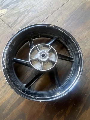 Rueda trasera Honda CBR600 F3 1995-1998 OEM Foto 1 de 4