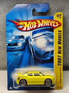 Hot Wheels 2007 New Models #7/36 DODGE CHARGER SRT8 Yellow Variant - Nice! - Picture 1 of 10