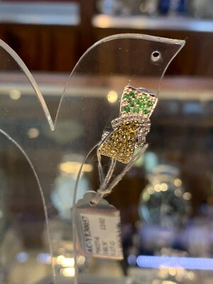 Earring Pair of White Gold 14kt [Emerald, Yellow Topaz, Diamonds] Bow Design - Image 1 of 4