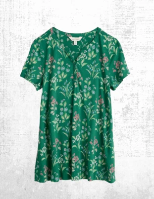 Ex Seasalt Women’s Short Sleeve Cotton Jersey Top in Rise Flower Wind Green - Image 1 of 4