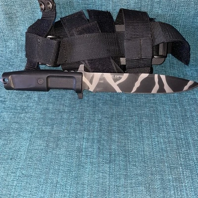 Cuchillo K.Hansotia & Co ESPEC OPS EDICIÓN LIMITADA  Foto 1 de 4