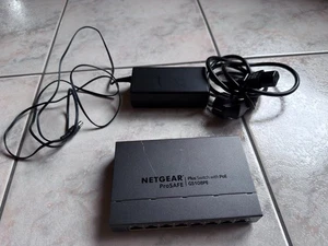 Netgear ProSafe GS108PEv3 Gigabit PoE Switch mit Netzteil - Bild 1 von 4