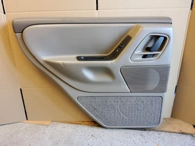 Panel de puerta trasera izquierda Jeep Grand Cherokee 1999-2004 Taupe OEM Foto 1 de 4