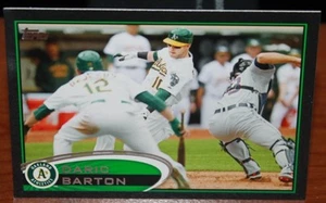 2012 Topps Baseball Karte 584 Daric Barton Oakland A's Athletics #d /61 SCHWARZ - Bild 1 von 1
