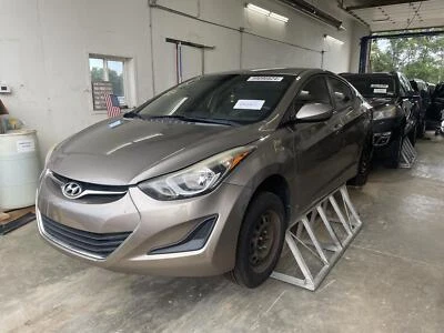 Used Body Control Module fits: 2016 Hyundai Elantra Body Control BCM RH center d - Image 1 of 4