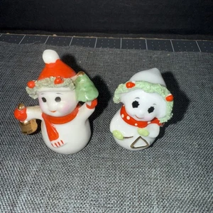 Vintage Napcoware Miniature Christmas Snowman Figurines Spaghetti Trim 1960s - Bild 1 von 2