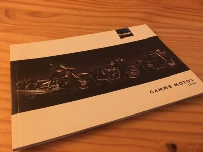 Triumph Gama 2008 Prospecto Moto Folleto Prospekt Desplegable Francés - Imagen 1 de 4