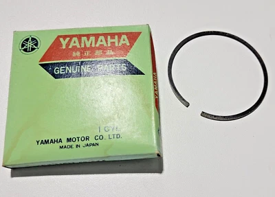 Standard NOS Piston Rings 1976 Yamaha YZ175 STD 1L8-11611-00-00 - Изображение 1 из 4