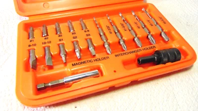 Vtg BLACK+DECKER Screwdriver Bit Set, 17-Piece Multiple Uses 71-844-Very Nice!!! - Image 1 of 4