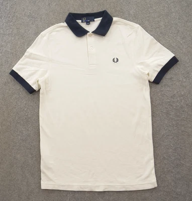 Camisa Polo Fred Perry Para Hombre Pequeña Blanca Logo Piqué Borde en Contraste Manga Corta Foto 1 de 4