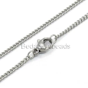 Venta al por mayor de 3 cadenas de bordillo trenzadas plateadas delgadas de acero inoxidable quirúrgico de 17 1/2 pulgadas - Imagen 1 de 2