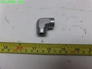 QTY=20: 1/4 DD-S Parker Female Pipe Elbow 1/4 Female X 1/4 Female NPT Steel - Picture 1 of 3