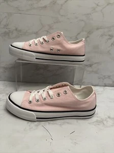 Women's Canvas Shoes Low Cut Sneaker Casual Walking Pink Sz 5 - Picture 1 of 9