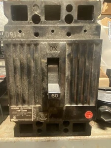GE 3 Pole 60 A Bolt In Circuit Breaker 600 Volt - Picture 1 of 2