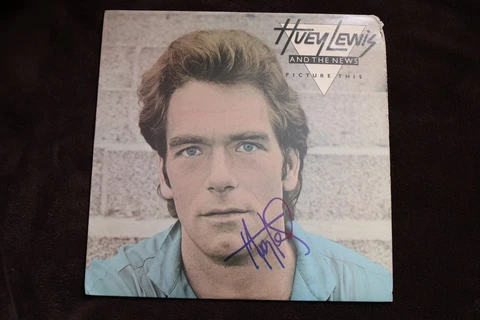 Huey Lewis Signed Album Huey Lewis & The News Picture This w/ JSA AUTHENTICATION Cover