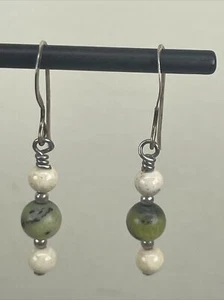 Sterling Silver 925 Dangle Hook Earrings Green & White Spheres Women's Jewelry - Picture 1 of 12
