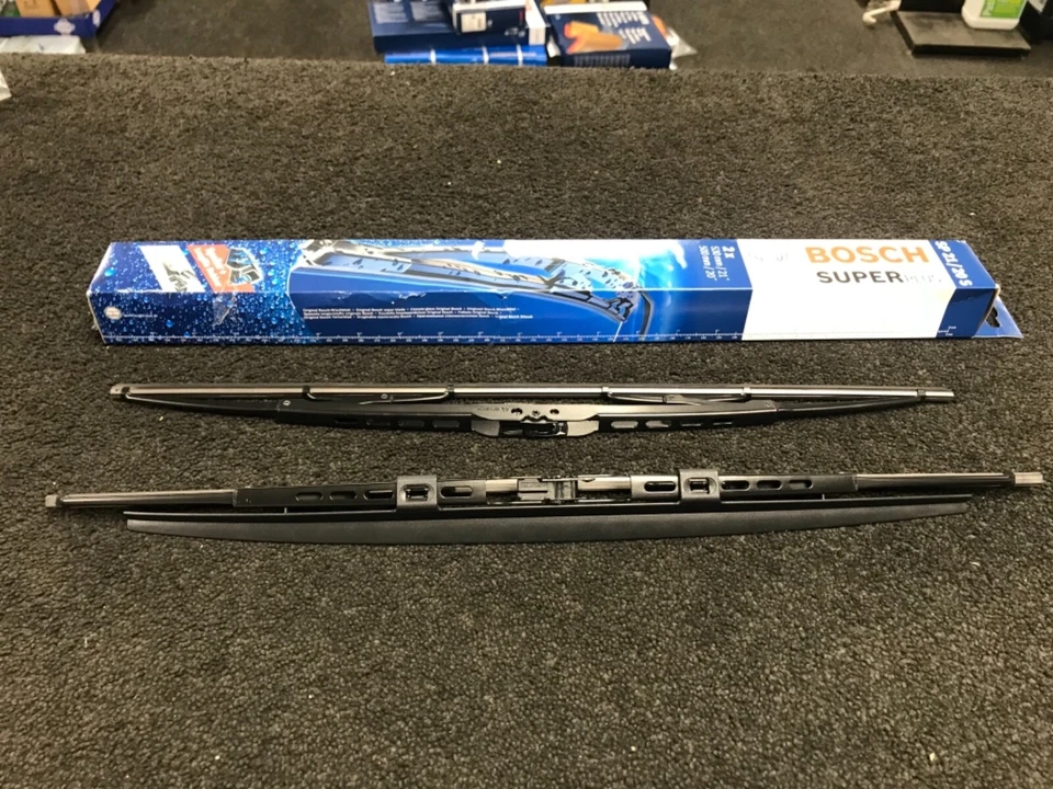 LIMPIAPARABRISAS DELANTERO FORD MONDEO ALL ST24 ST200 93-00 X 2 Foto 1 de 1