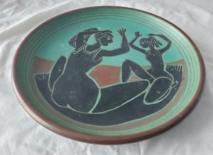 Probably Scandinavian art pottery dish, signed to base, funky figurative design - Picture 1 of 10