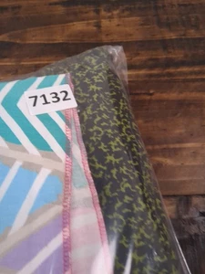 Lote de tapicería de tela, multicolor, chevron y abstracto, 4 lb 10 oz - Imagen 1 de 4