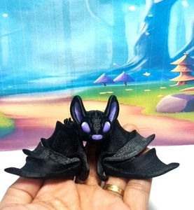 3D Printed Articulated Bat, 2" Spooky Halloween Decor, Movable and Posable Bat - Picture 1 of 10