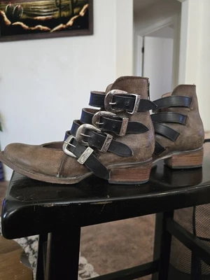 Botas Freebird de Cuero Hechas a Mano Estilo Escarlata Marrón y Negro Plata Talla 6 Foto 1 de 4