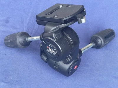 Manfrotto 808RC4 3-way tripod head with weight compensation PLUS spare plate 394 - Image 1 of 4