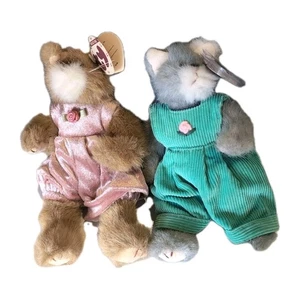 Vintage Ty Plush Cats with Jumpers "Whiskers" & "Pouncer" 1993 - Lot Of 2 - Picture 1 of 6