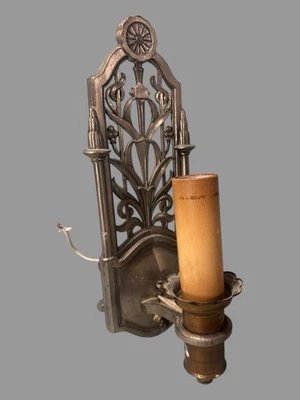 Lámpara aplique de pared vintage retro Art Deco de metal fundido Foto 1 de 4