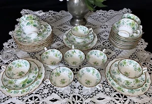 John Ridgway & Co Cauldon Place handbemalte Bone China Trio Sets (6) um 1830-35 - Bild 1 von 19