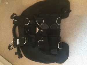 Poseidon One Harness mit One Wing Bc/BCD System Größe Standard/M Tauchausrüstung - Bild 1 von 11