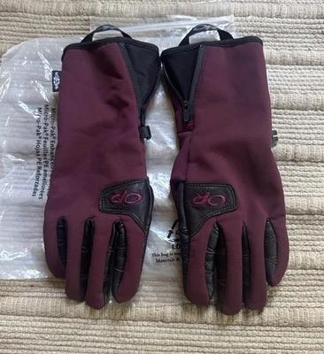 Outdoor Research women’s storm tracker gloves winterberry kalamata Gore-Tex 8 L - Image 1 of 4