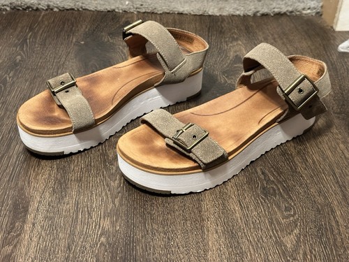 Ugg Angie sandalo donna taglia 8 5 scamosciato antilope 1019871 2" plateau treadlite