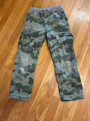 Hanna Andersson Camouflage Double Knee Cargo Pants In Cotton Twill Size 8 (130) - Image 1 of 3