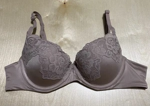 Maidenform Women’s Size 36A Comfort Devotion Lace Underwire Padded Bra in Pink - Picture 1 of 8