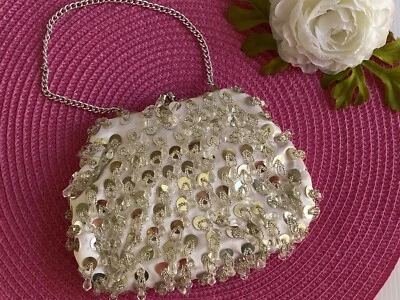 VINTAGE Unbranded Iridescent White Silver Beaded Evening Clutch Bag 1960s NOS - Image 1 of 4