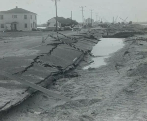 Hurricane Donna Storm Damage North Carolina B&W Photograph 3.25 x 4.5 - Picture 1 of 3