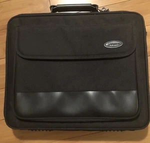 TARGUS 15” Padded Laptop / Notebook Messenger Bag - Black NWOT - Photo 1/12