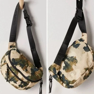 ¡Nuevo! Bolso Cinturón Free People X FP Movimiento Estampado Acolchado Camuflado Nuevo con Etiquetas Foto 1 de 4