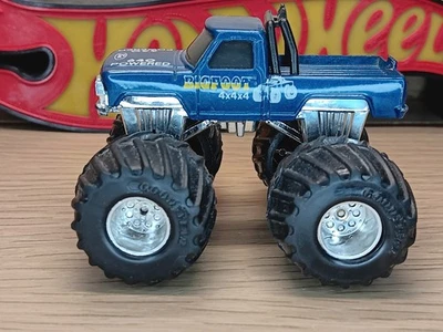 Vintage Matchbox 1985 Super Chargers BigFoot  Monster Truck 1/64 Loose - Image 1 of 4