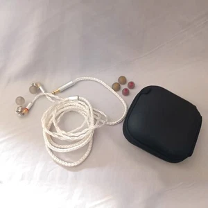 Shure SE535 Cuffie HiFi Isolamento Acustico con Cavo 3,5mm 16 Core - Foto 1 di 4