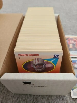 1990 Fleer Football Card Singles - Complete Your Set 251-400 - Image 1 of 2