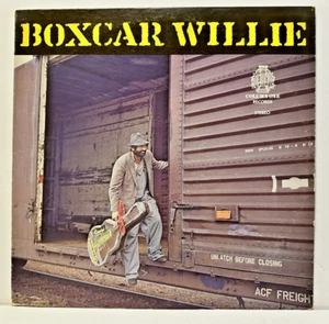 Vinyl Boxcar Willie LP Self Titled 1976 Debut NM/EX - Picture 1 of 3
