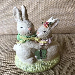 PRIMAVERA PASCUA CONEJITO PAREJA ESTATUILLA PAPEL MACHÉ TIZA - Imagen 1 de 8